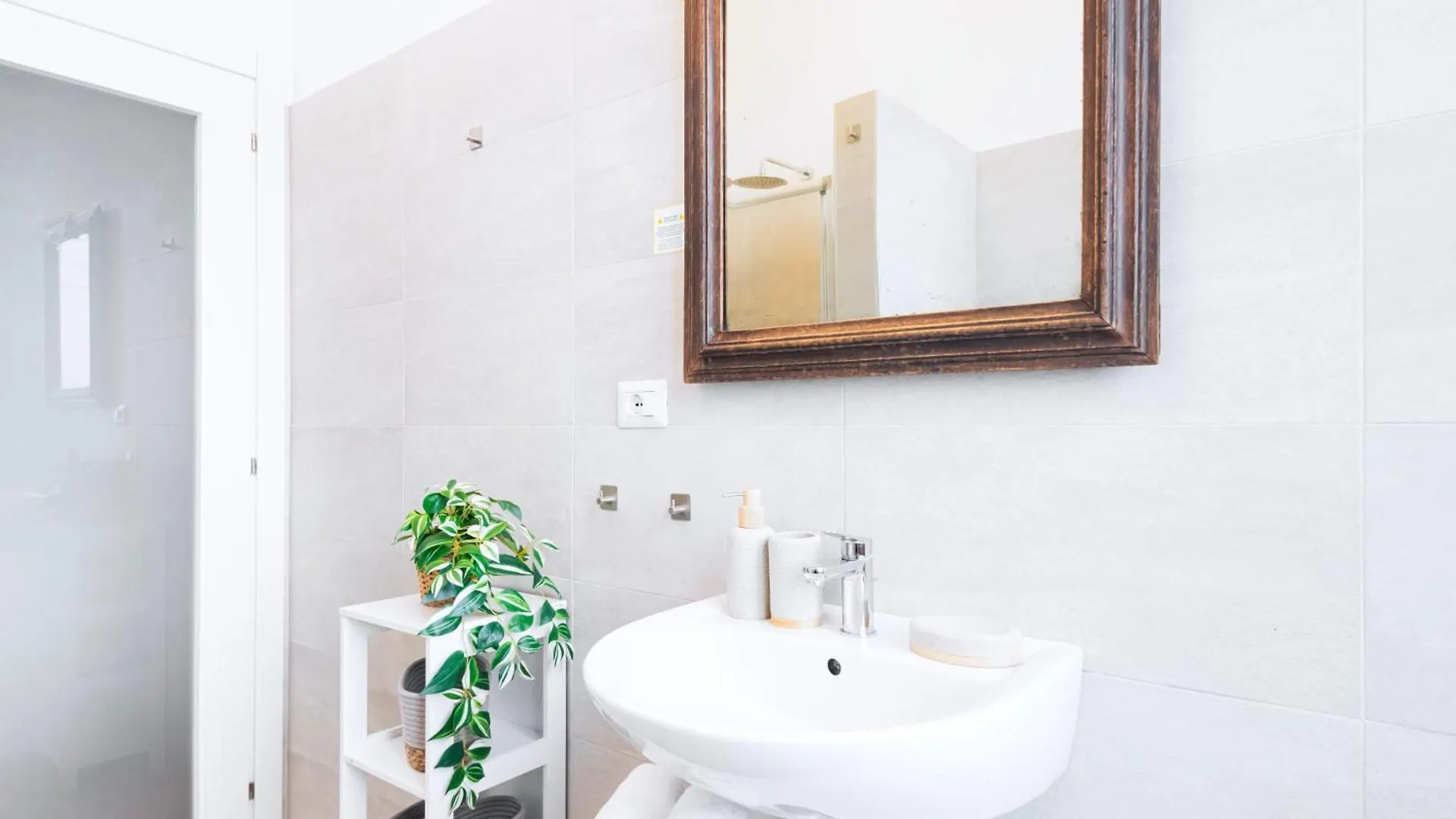 Easylife - Classico Monolocale Zona Washington Milan Apartment