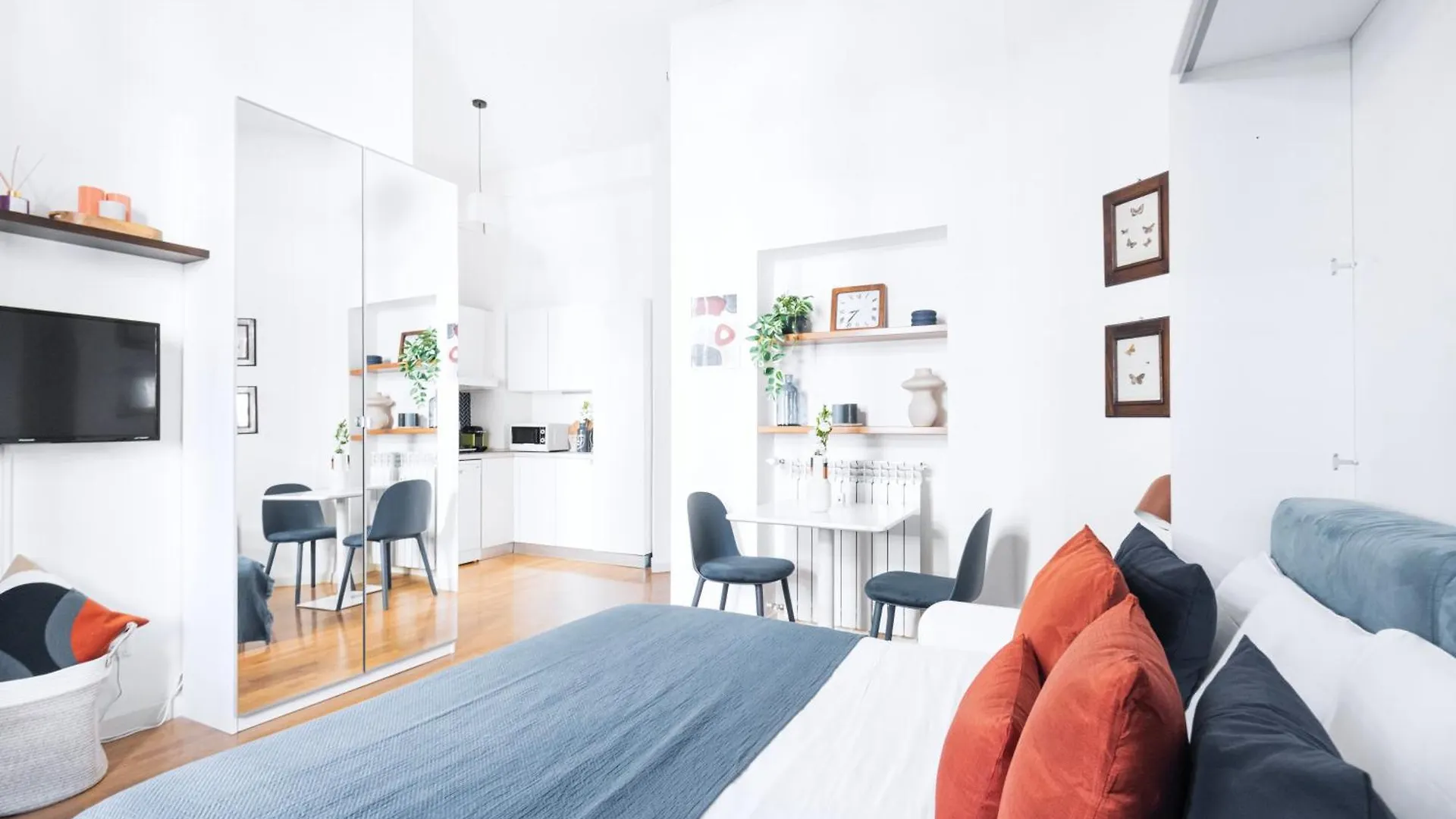 Easylife - Classico Monolocale Zona Washington Milan 0*,  Italy