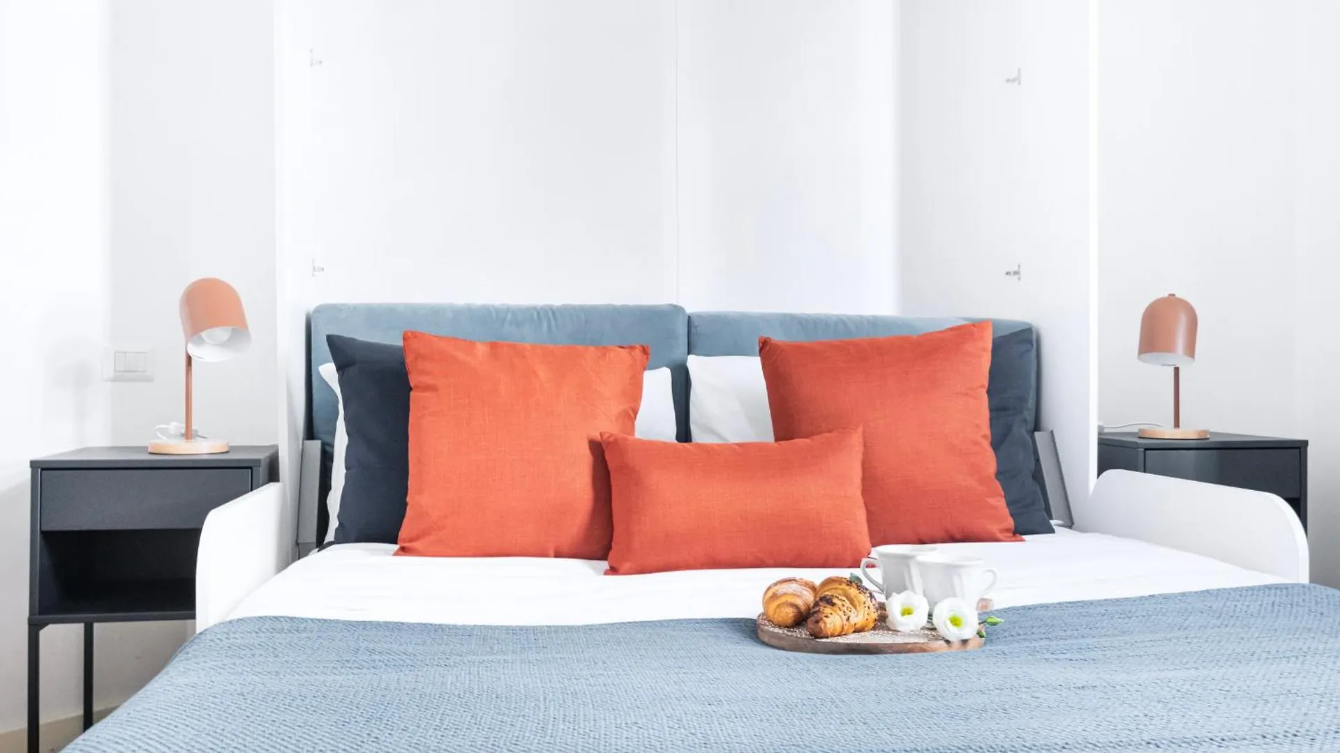 Easylife - Classico Monolocale Zona Washington contacts