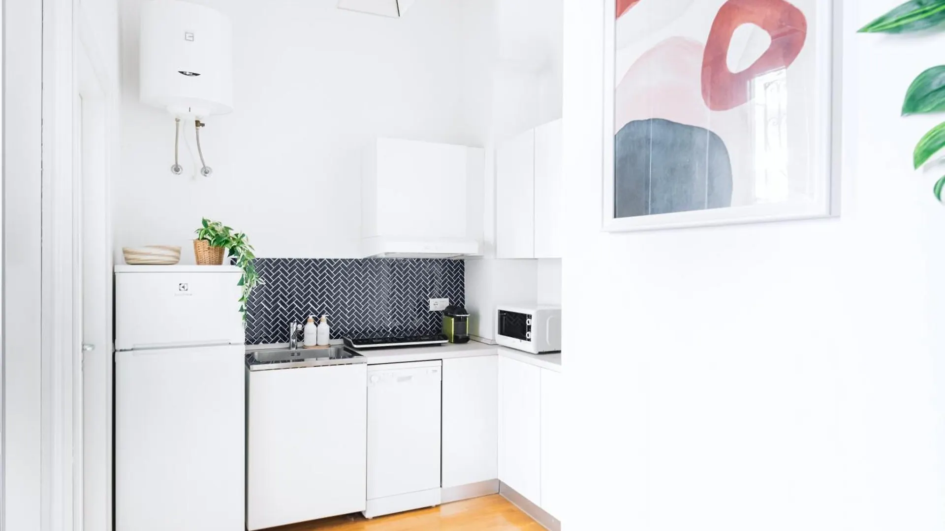 Easylife - Classico Monolocale Zona Washington Milan 0*,